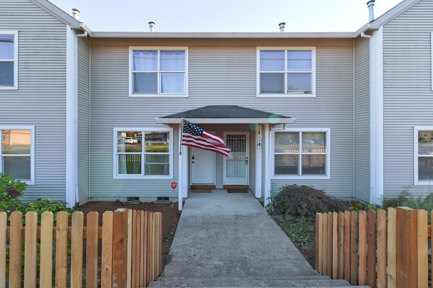 Remodeled Townhome Style Condo with 3 Full Bedrooms, 2 Full Baths, Fenced Yard with Patio, Gated Parking, and Garage! Reasonable HOA fees too. Living room with updated gas fireplace, flooring, fixtures. Kitchen with updated appliances, tile floors, nook. Both bathrooms remodeled. There is even an upstairs Loft with skylight! Close to Glendoveer Golf Course and public trail, Max line. Click Vtour link for 3D home tour. Home Energy Score: 10