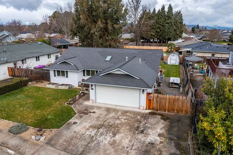 Tiny photo for 1630 Timothy Street, Central Point, OR 97502 (MLS # 220216680)