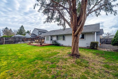 Tiny photo for 1630 Timothy Street, Central Point, OR 97502 (MLS # 220216680)
