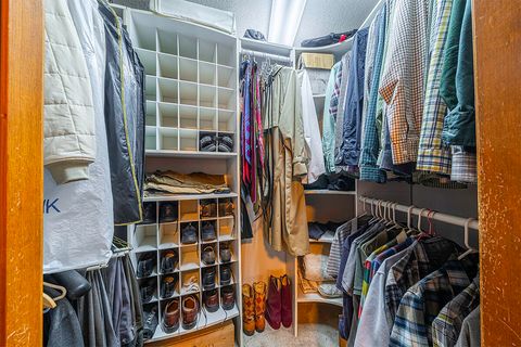 Tiny photo for 1630 Timothy Street, Central Point, OR 97502 (MLS # 220216680)