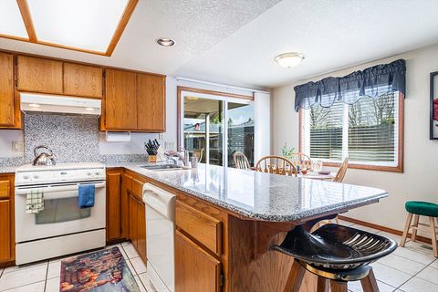 Tiny photo for 1630 Timothy Street, Central Point, OR 97502 (MLS # 220216680)