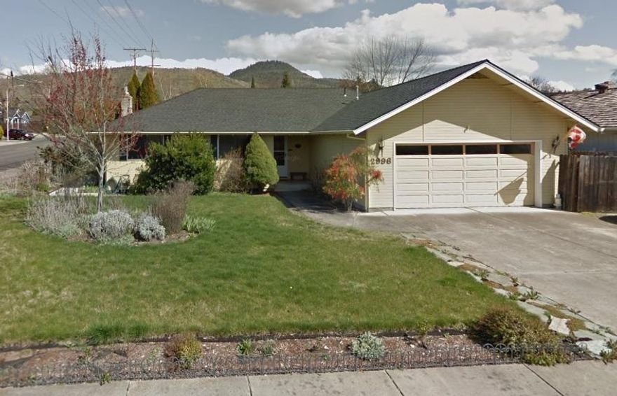 Wonderful first time buyer opportunity! Features central vacuum, vaulted ceilings & fans, walk-in closet, 2 sliding doors to large backyard with patio & separate deck & shed. Modest RV parking, 2 car finished garage with pull down steps to additional storage. Close to schools,  shopping and hospitals!