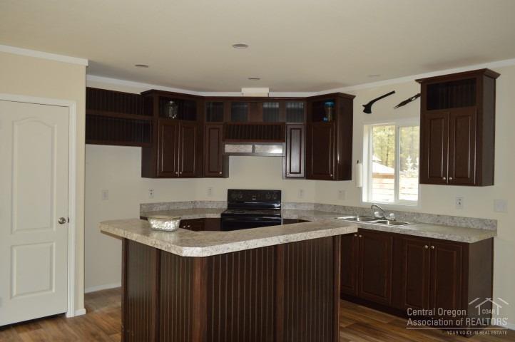 Ponderosa Pines East - Residential