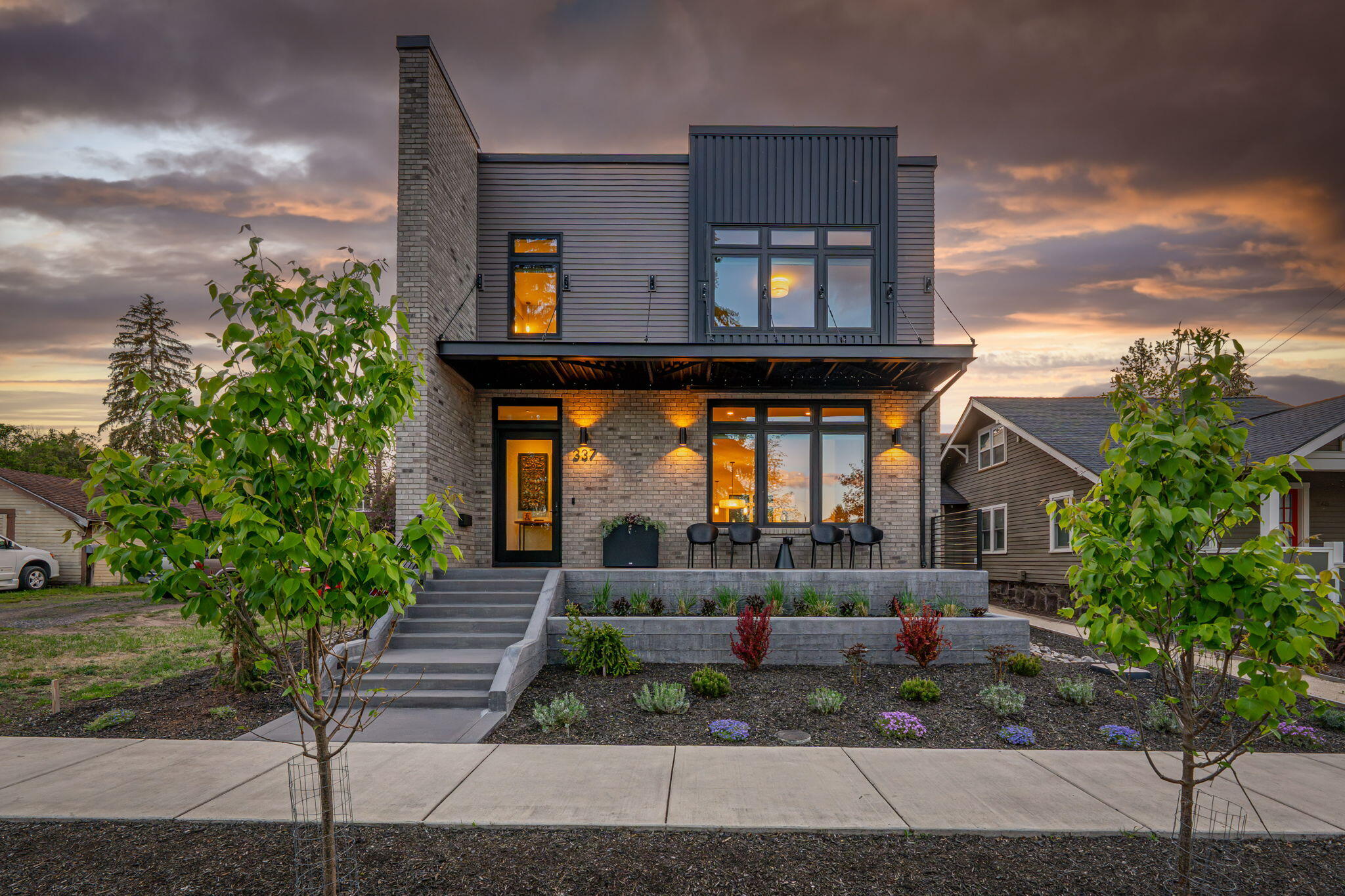337 NW Columbia Street 1 & 2