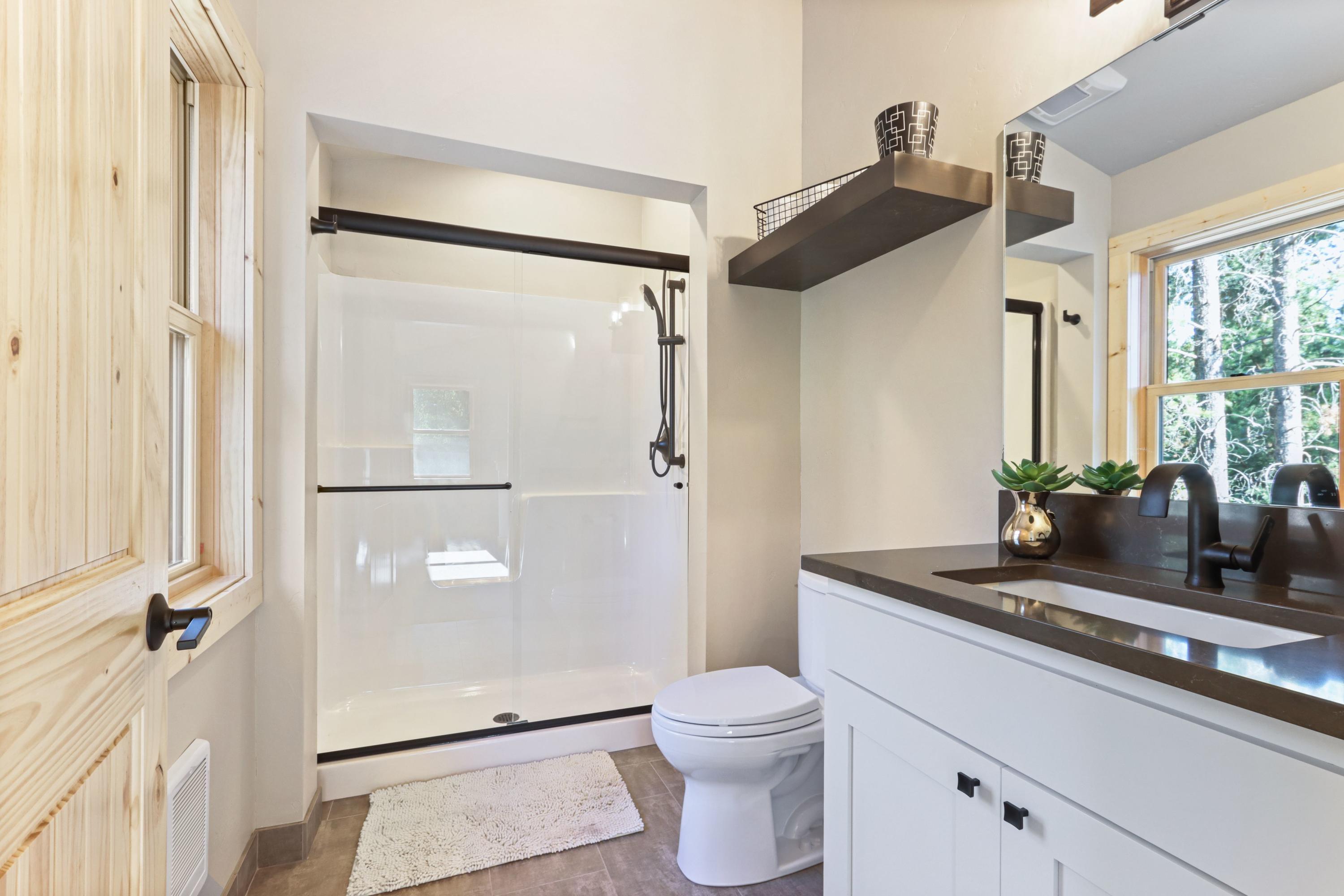 Fall River Estate - Residential