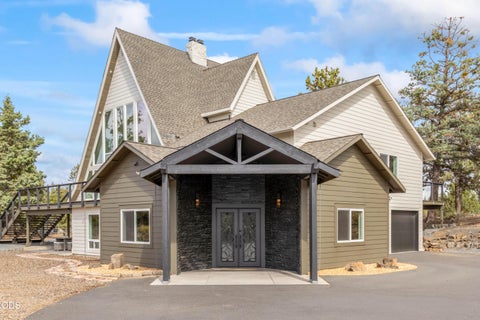 Photo of 63710 Scenic Drive, Bend, OR 97703 (MLS # 220228704)
