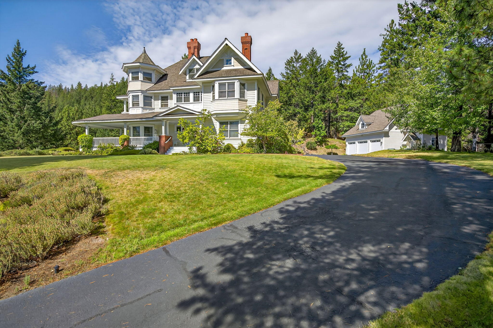 Suncrest Estates - Residential