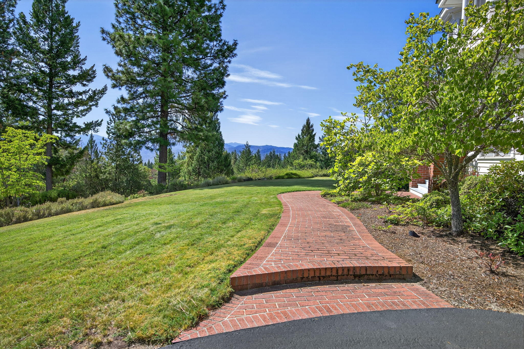 Suncrest Estates - Residential