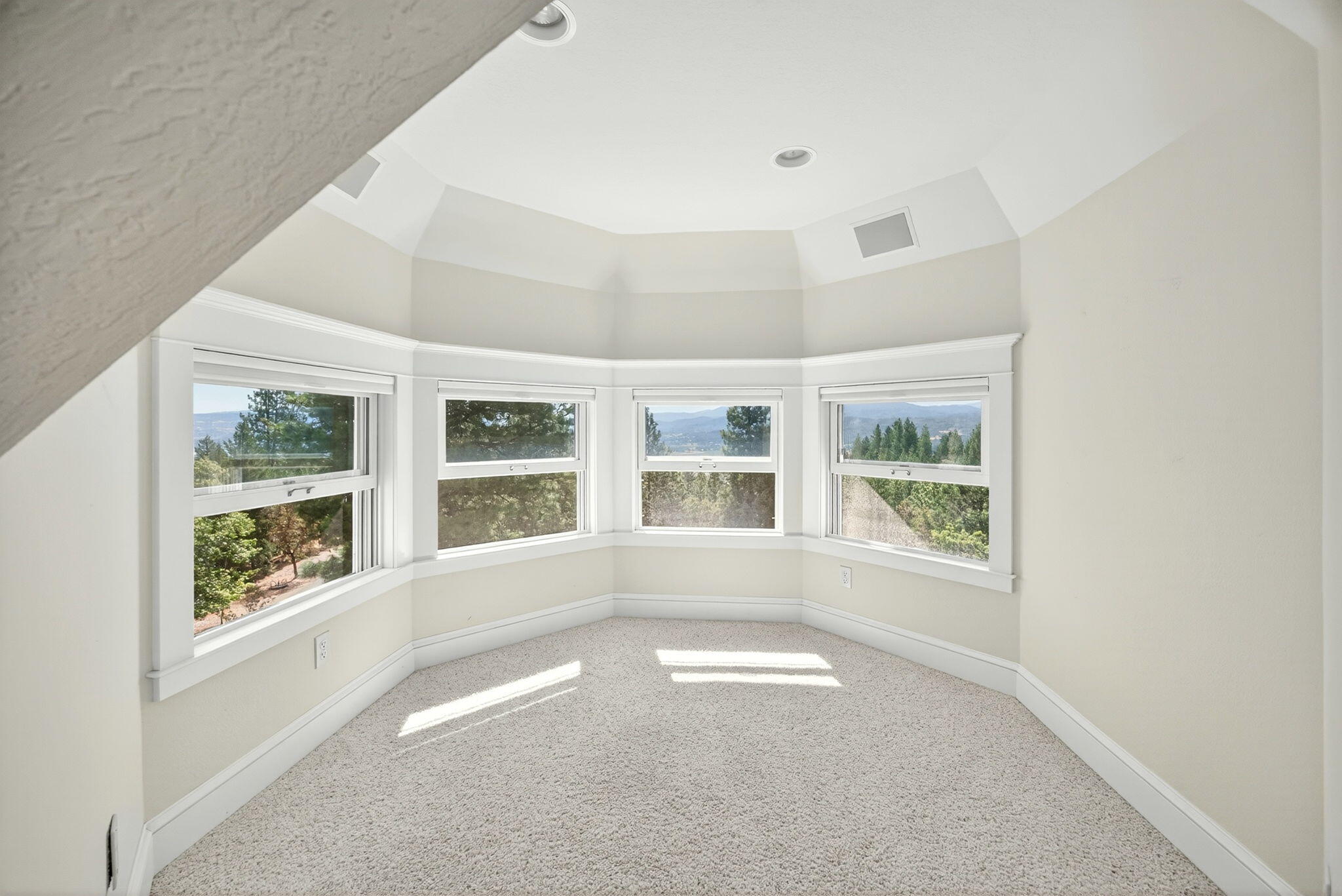 Suncrest Estates - Residential