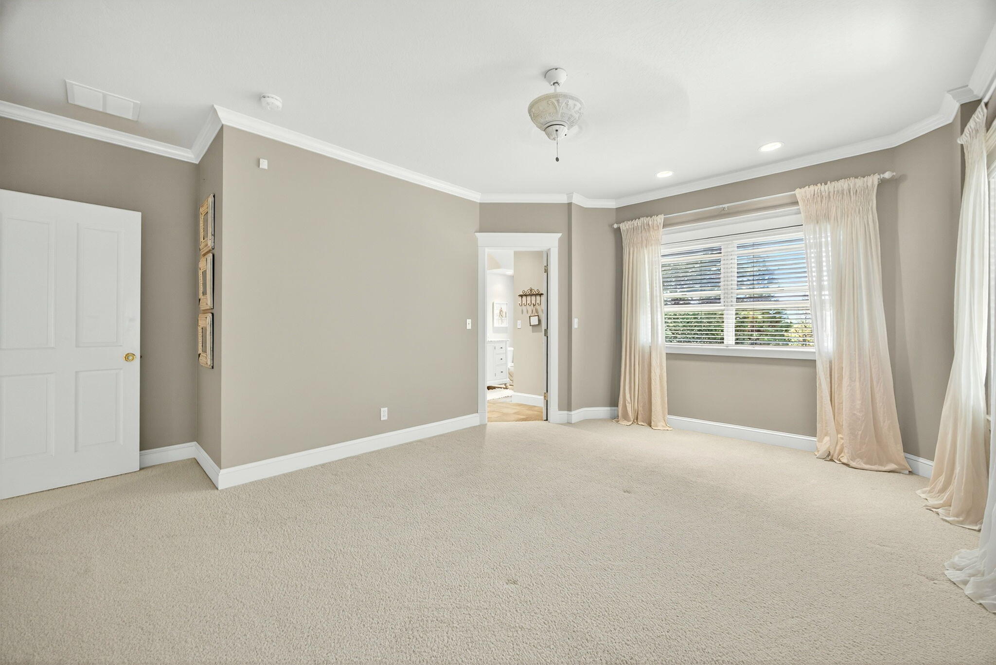 Suncrest Estates - Residential