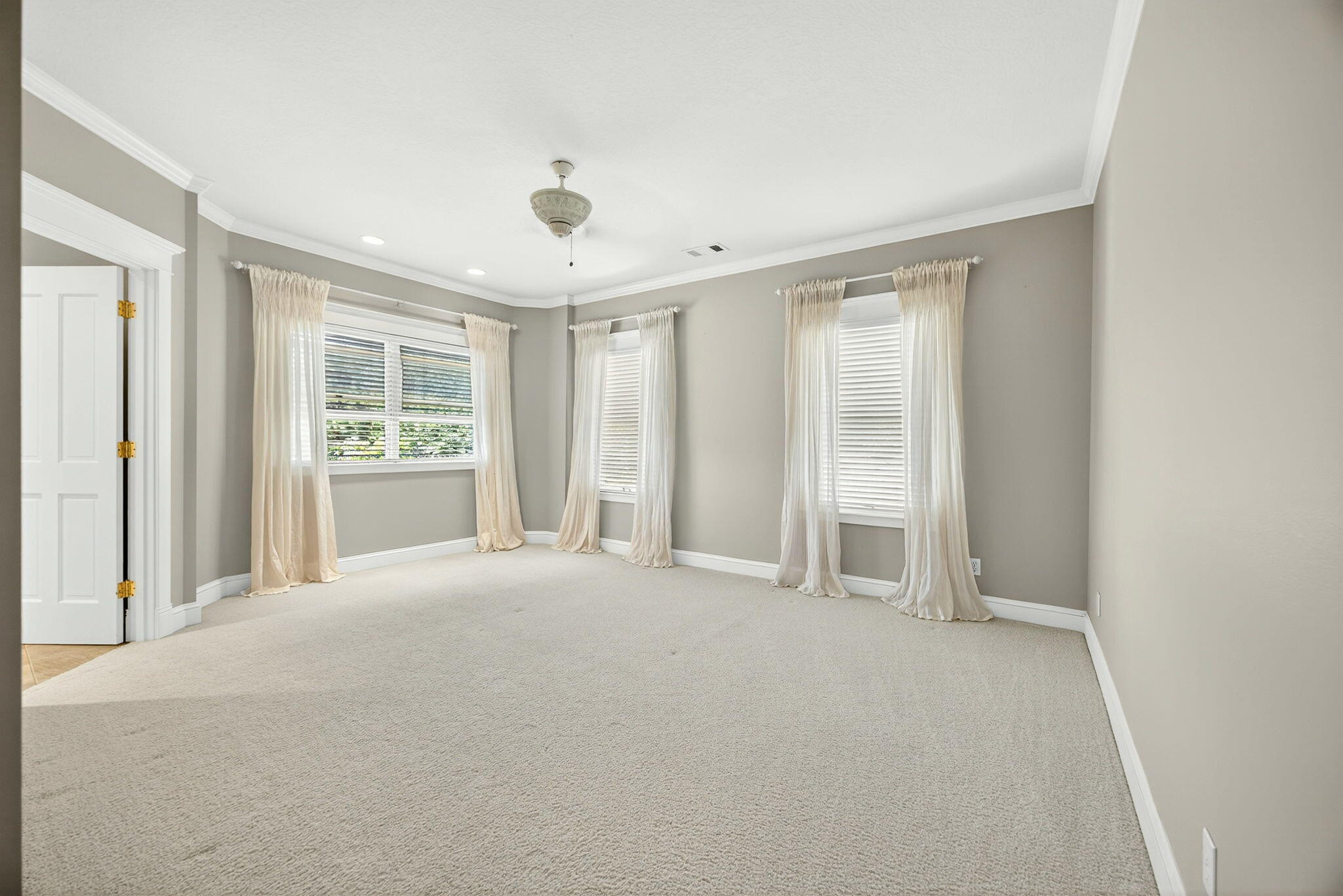 Suncrest Estates - Residential