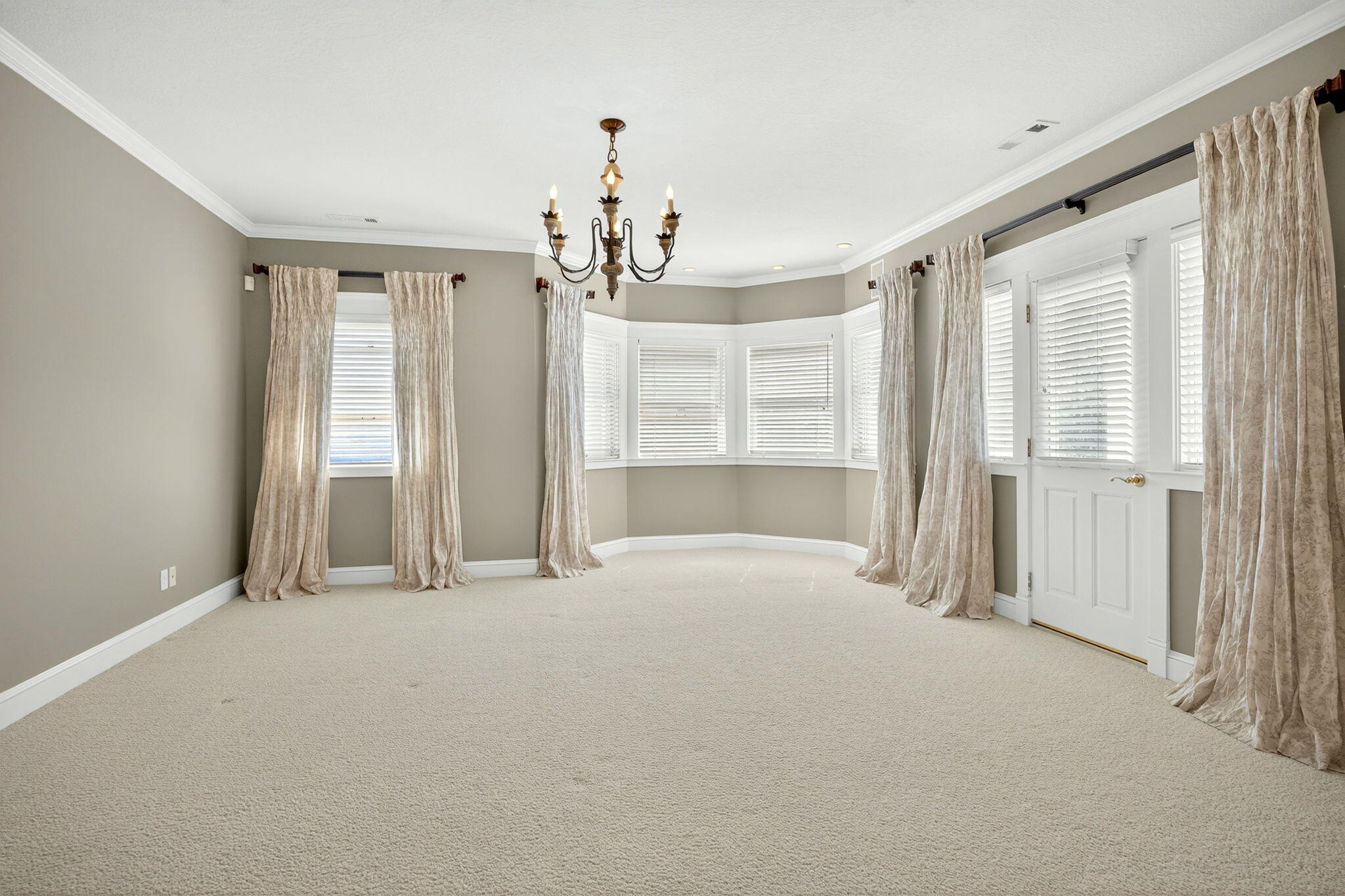 Suncrest Estates - Residential