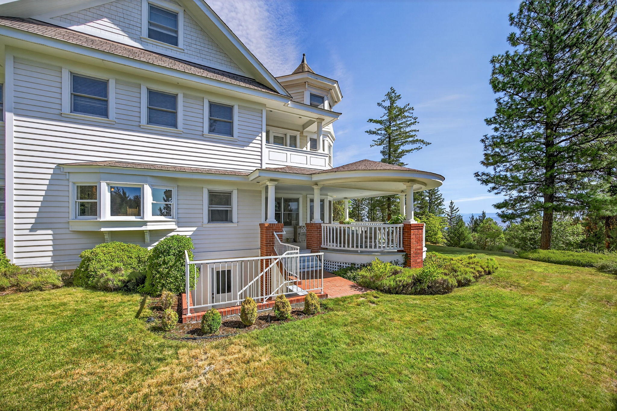 Suncrest Estates - Residential