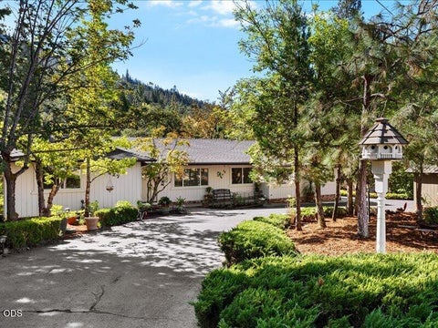 Tiny photo for 627 Carriage Road, Grants Pass, OR 97526 (MLS # 220227060)