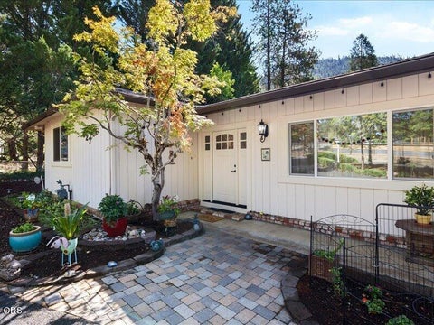 Tiny photo for 627 Carriage Road, Grants Pass, OR 97526 (MLS # 220227060)
