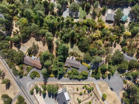 Tiny photo for 627 Carriage Road, Grants Pass, OR 97526 (MLS # 220227060)