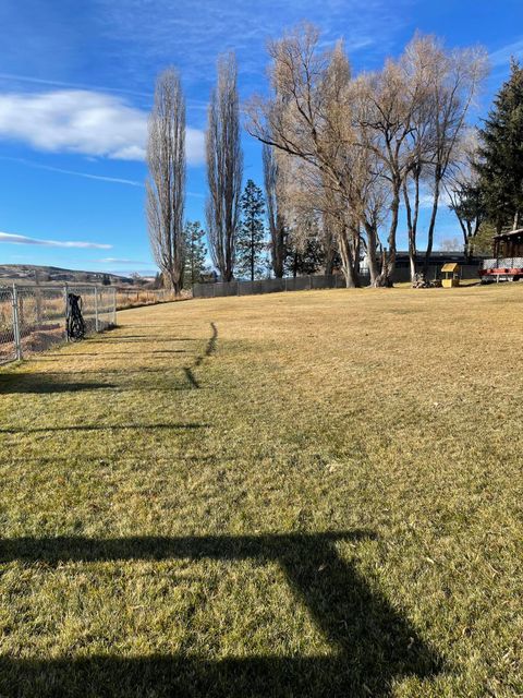 Tiny photo for 192 W Court Drive, Merrill, OR 97633 (MLS # 220212786)