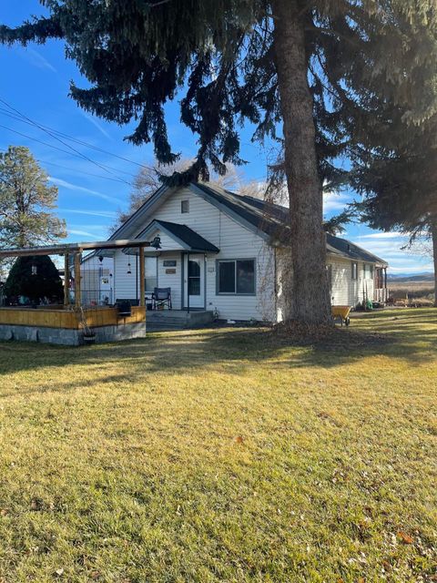 Tiny photo for 192 W Court Drive, Merrill, OR 97633 (MLS # 220212786)