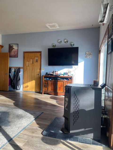 Tiny photo for 192 W Court Drive, Merrill, OR 97633 (MLS # 220212786)