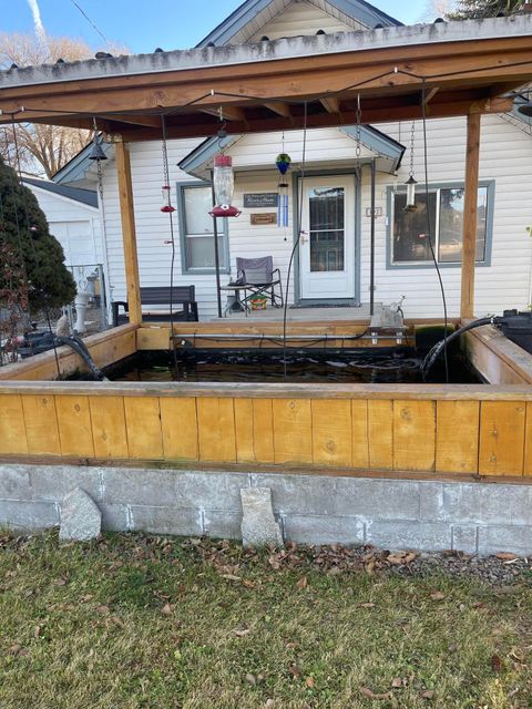 Tiny photo for 192 W Court Drive, Merrill, OR 97633 (MLS # 220212786)