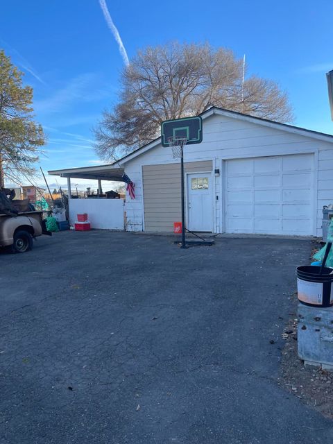 Tiny photo for 192 W Court Drive, Merrill, OR 97633 (MLS # 220212786)