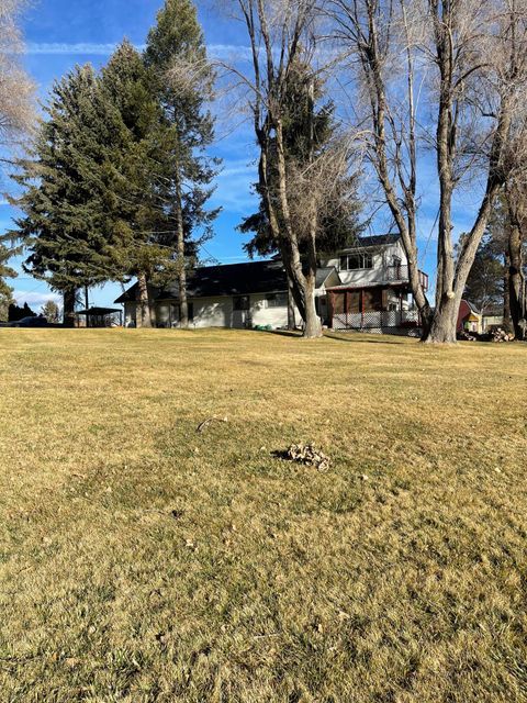 Tiny photo for 192 W Court Drive, Merrill, OR 97633 (MLS # 220212786)