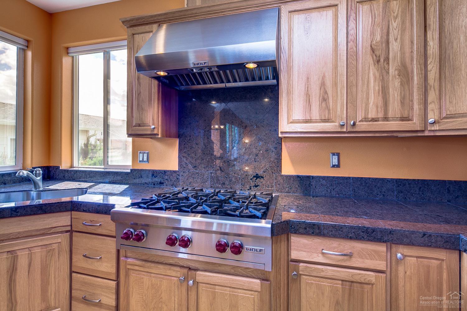 Ni Lah Sha Village - Residential