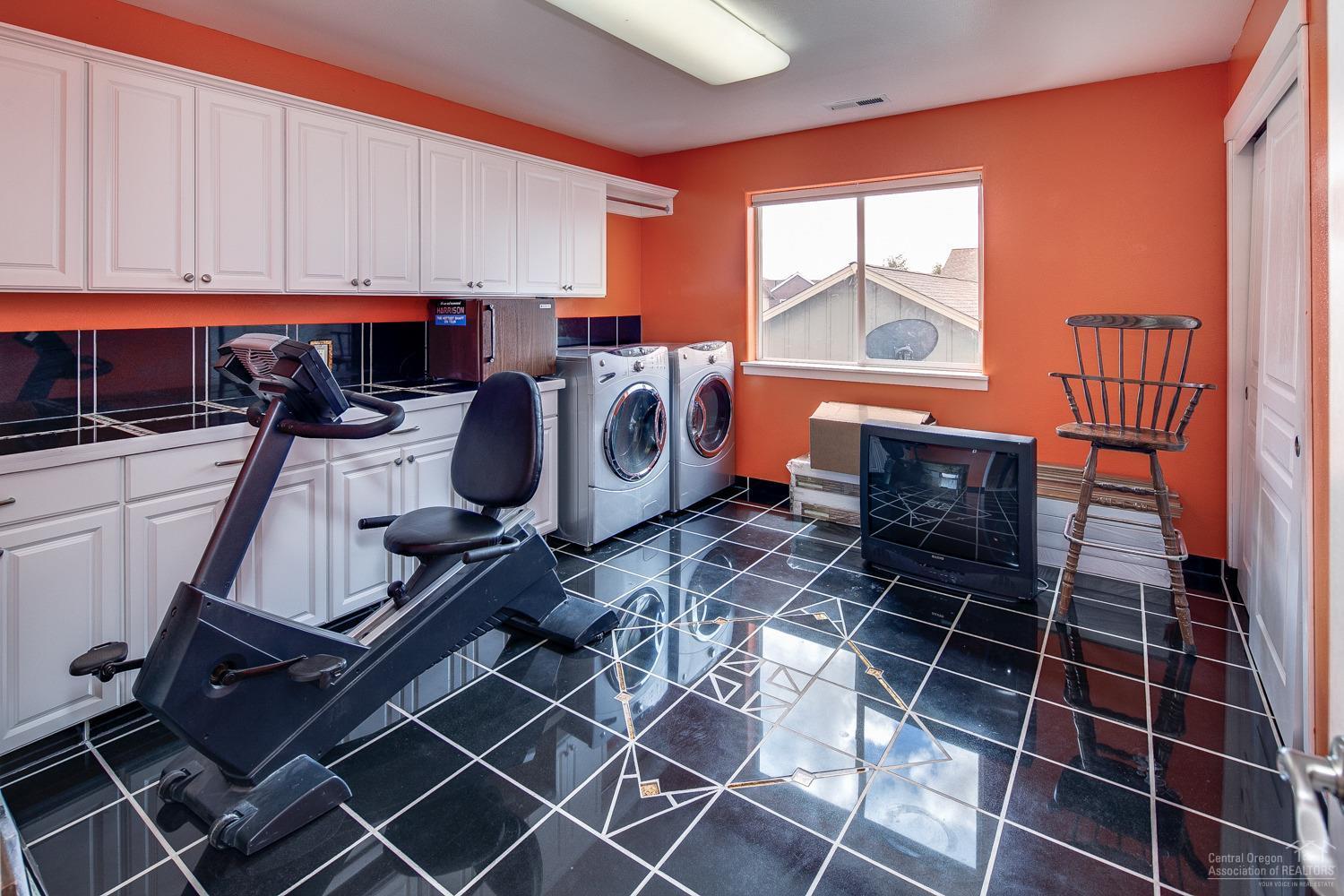 Ni Lah Sha Village - Residential