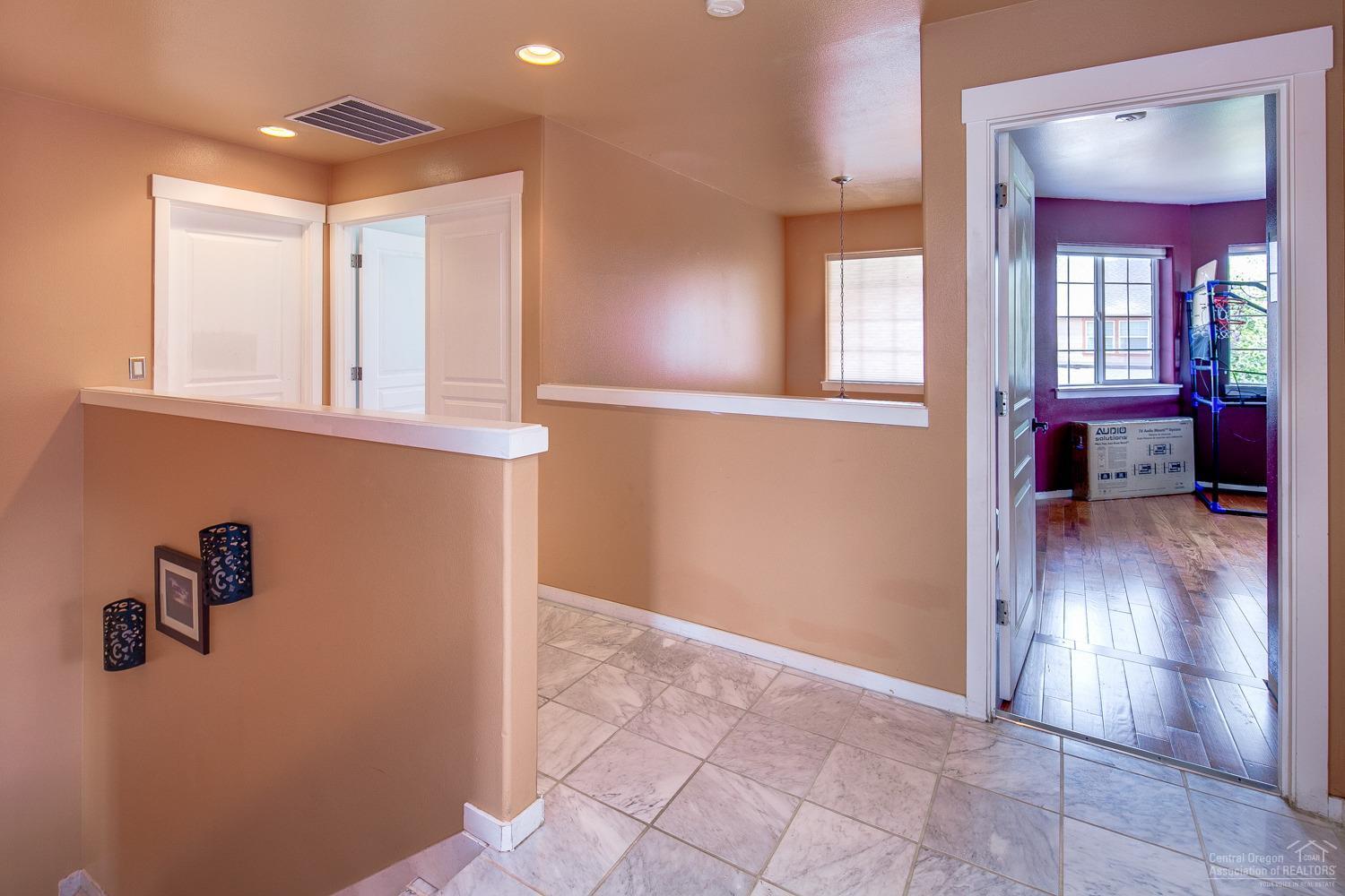 Ni Lah Sha Village - Residential