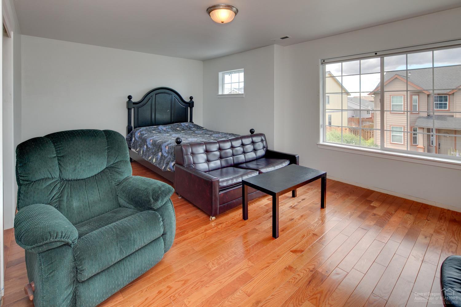 Ni Lah Sha Village - Residential