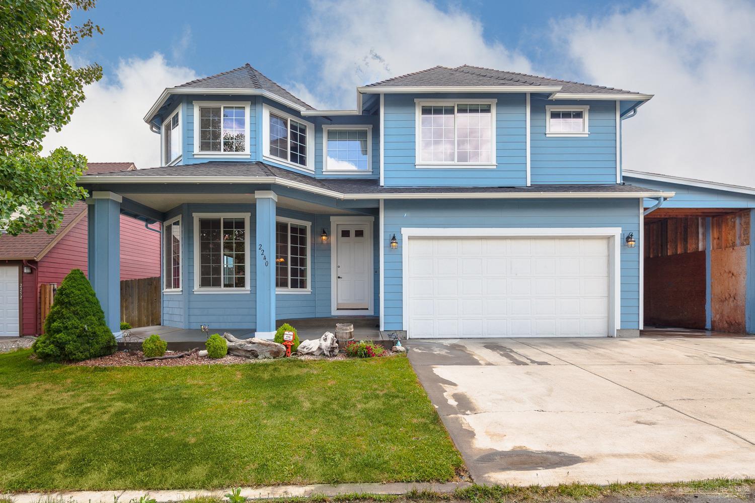 Ni Lah Sha Village - Residential