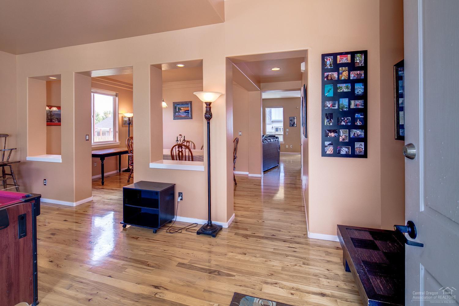 Ni Lah Sha Village - Residential