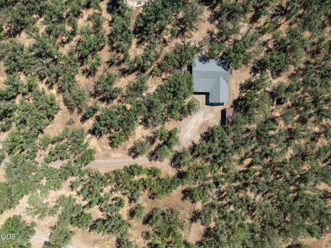 Tiny photo for 8320 Blackwell Road, Central Point, OR 97502 (MLS # 220223238)