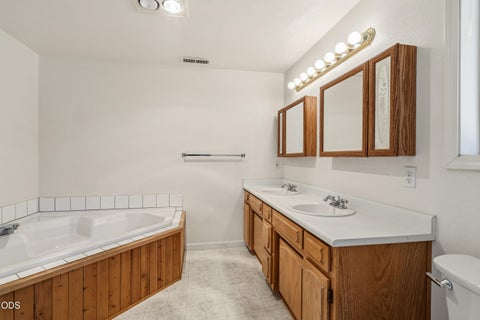 Tiny photo for 8320 Blackwell Road, Central Point, OR 97502 (MLS # 220223238)