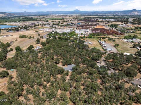 Tiny photo for 8320 Blackwell Road, Central Point, OR 97502 (MLS # 220223238)