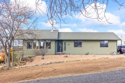 896 SE Dover Lane Madras OR 97741