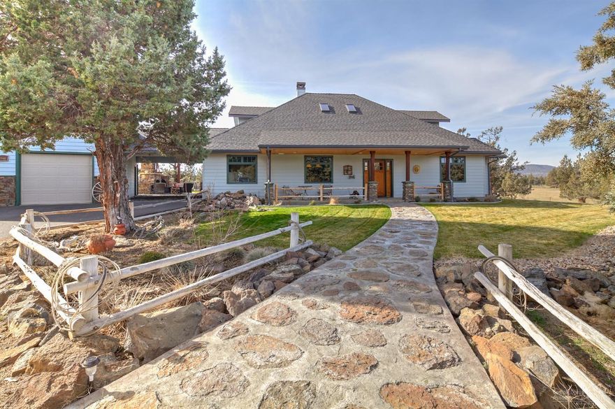 Country living with City amenities, the convenient location between Bend and Redmond makes this a one of a kind property. Farm it, ranch it or just enjoy the 7 Mtn view and serenity of Central Oregon. Beautiful custom home on 2 tax lots with 34+/- acres; 27.9 with irrigation. Large pave stone patio with outside fire place, pizza oven and BBQ. 648 Sq.Ft guest qtr./900 Sq. Ft shop or addt'l garage space, 1200 sq. ft. hay barn, fenced and manicured pastures, and 2 seasonal ponds complete this country home.