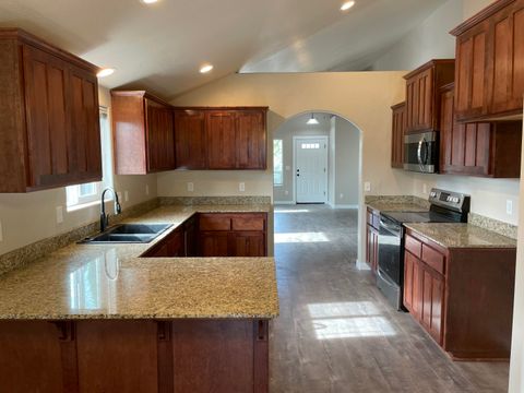 Tiny photo for 760 Nicholas Lee Drive, Medford, OR 97501 (MLS # 220211201)