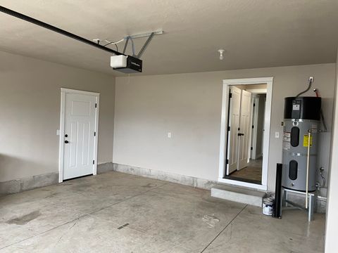 Tiny photo for 760 Nicholas Lee Drive, Medford, OR 97501 (MLS # 220211201)