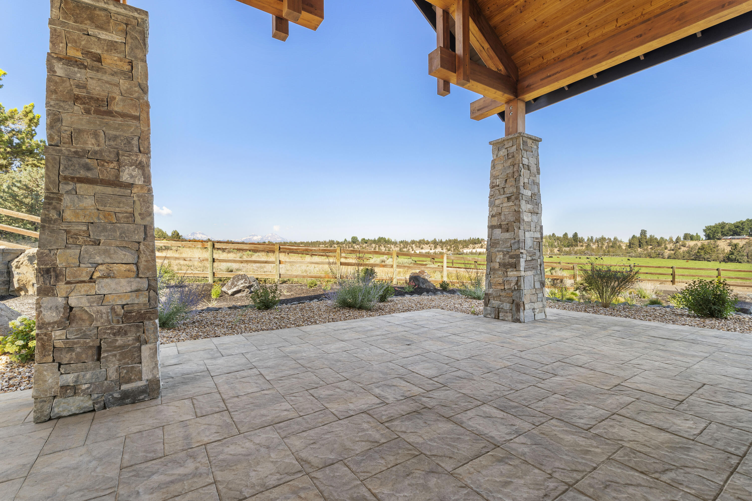 Deschutes River Ranc - Residential