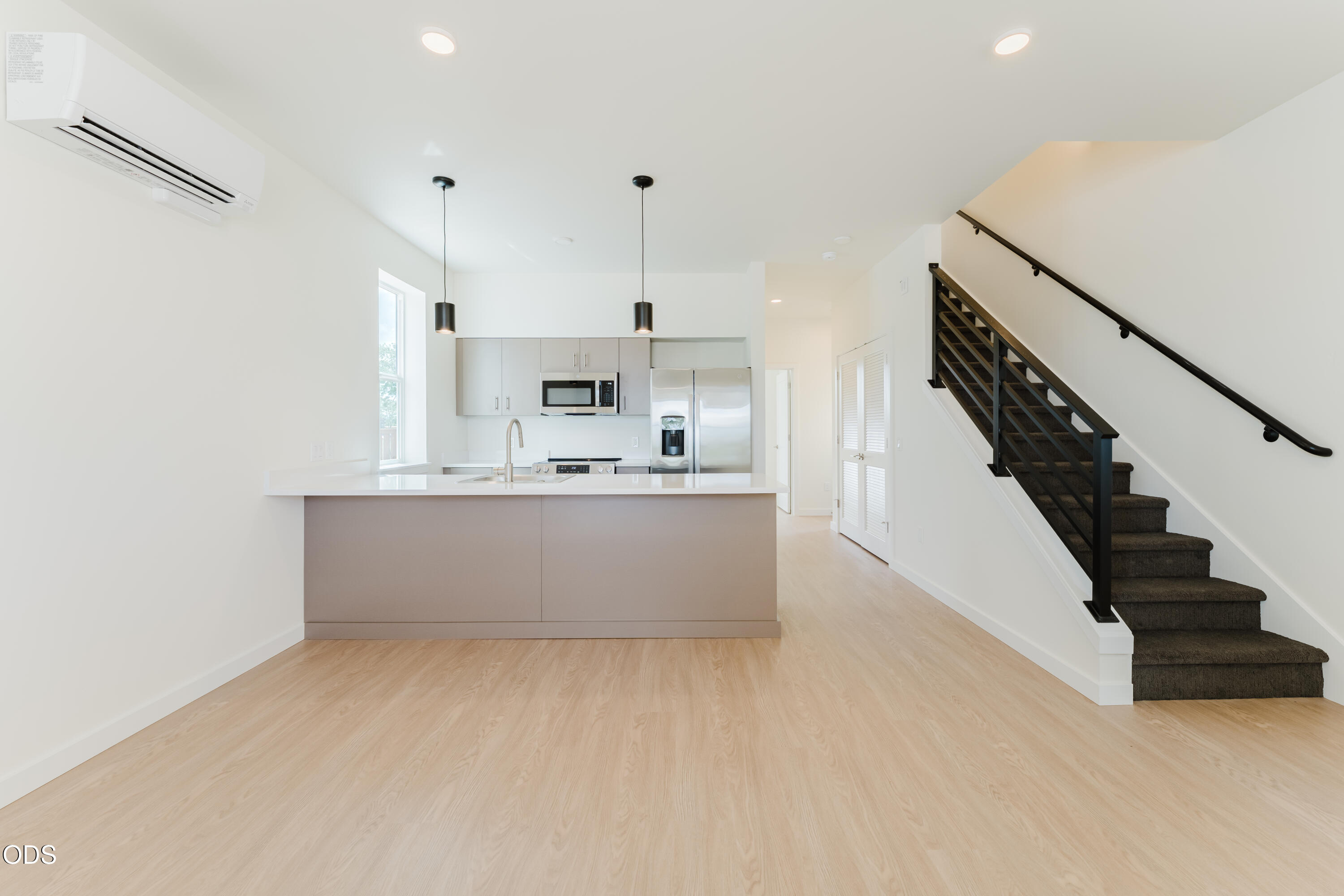 317 NW 17th Street 5