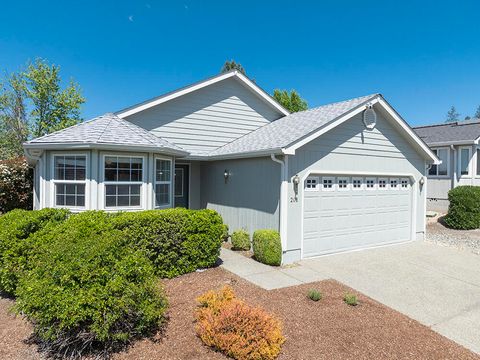 208 Independence Drive Grants Pass OR 97527