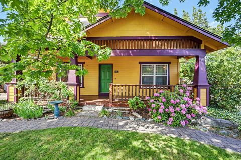 Photo of 461 Parkside Drive, Ashland, OR 97520 (MLS # 220221709)