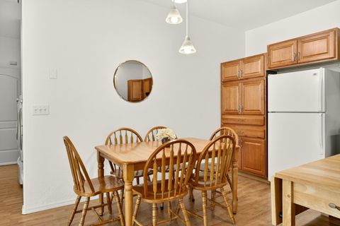 Tiny photo for 4604 Cloudcrest Drive, Medford, OR 97504 (MLS # 220211657)