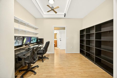 Tiny photo for 4604 Cloudcrest Drive, Medford, OR 97504 (MLS # 220211657)