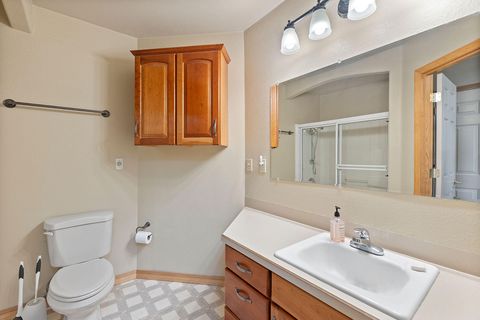 Tiny photo for 2490 NW Deschutes Drive, Madras, OR 97741 (MLS # 220212526)