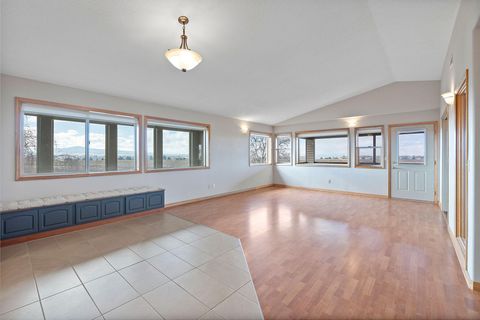 Tiny photo for 2490 NW Deschutes Drive, Madras, OR 97741 (MLS # 220212526)