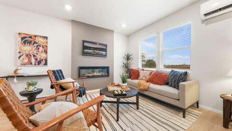 Tiny photo for 62615 NE Lawler Place, Bend, OR 97701 (MLS # 220223086)