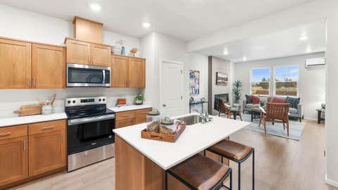 Tiny photo for 62615 NE Lawler Place, Bend, OR 97701 (MLS # 220223086)