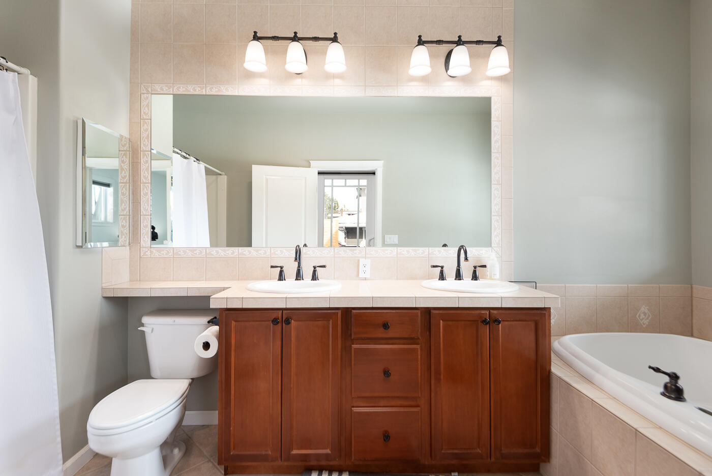 Awbrey Ridge - Residential